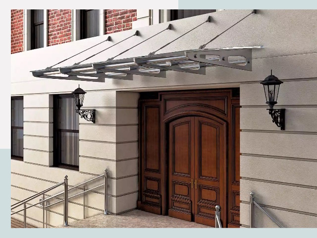 Металлические козырьки от 610 руб. в Саянске