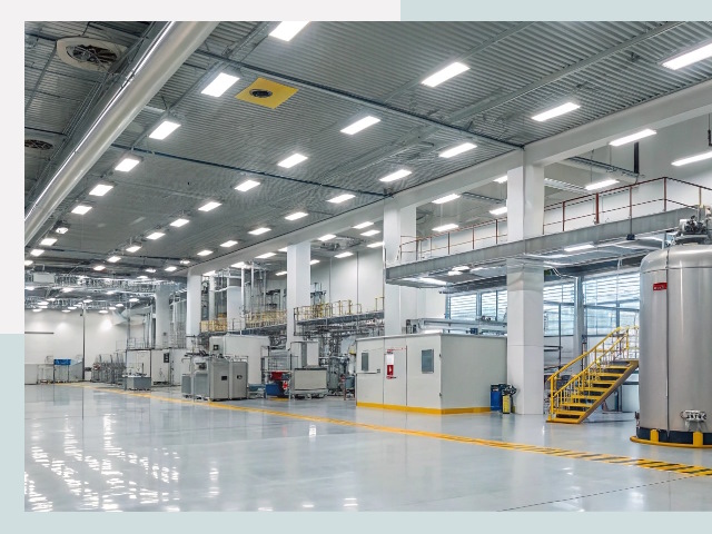 Освещение ангаров в Саянске от 610 руб. - Эффективные решения