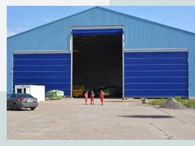 Ангарные ворота в Саянск от СтальСтрой-Сск по цене 610 руб.